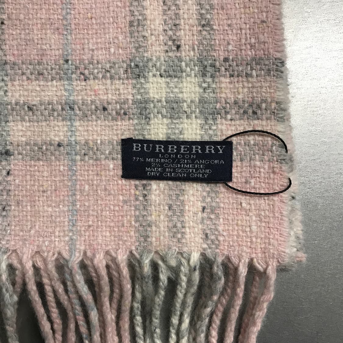 버버리 정품 메리노/캐시미어 혼방 머플러 핑크 상품이미지3
