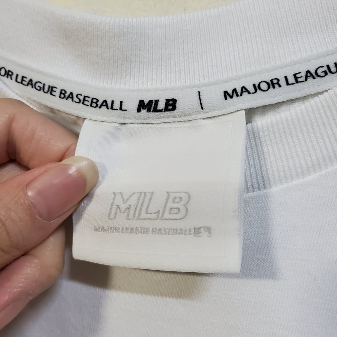 MLB 뉴욕 양키스 포켓 로고 반팔 티셔츠 화이트  s 상품이미지5