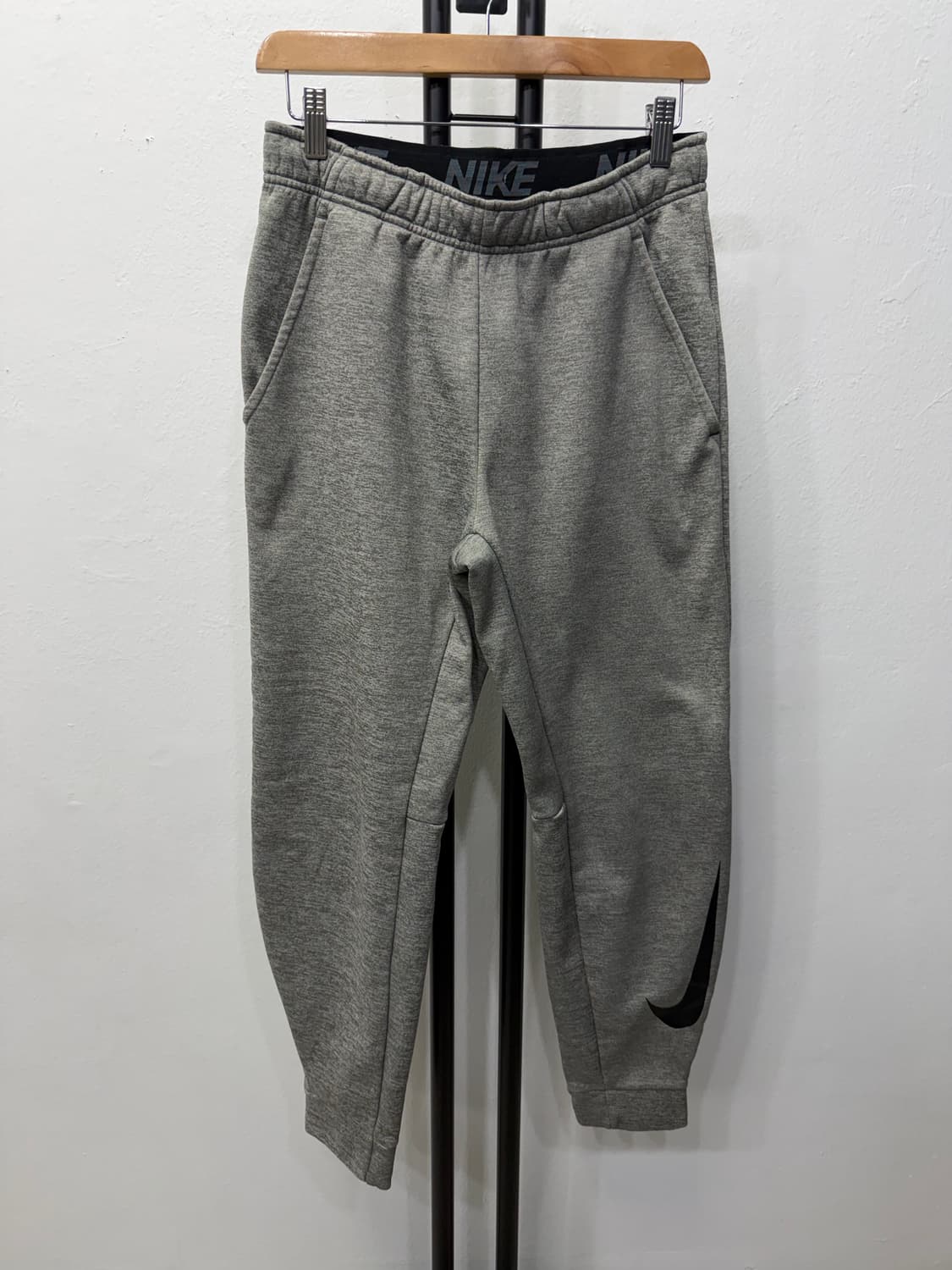 정품) 나이키 드라이핏 스우시 조거팬츠 M 상품이미지1