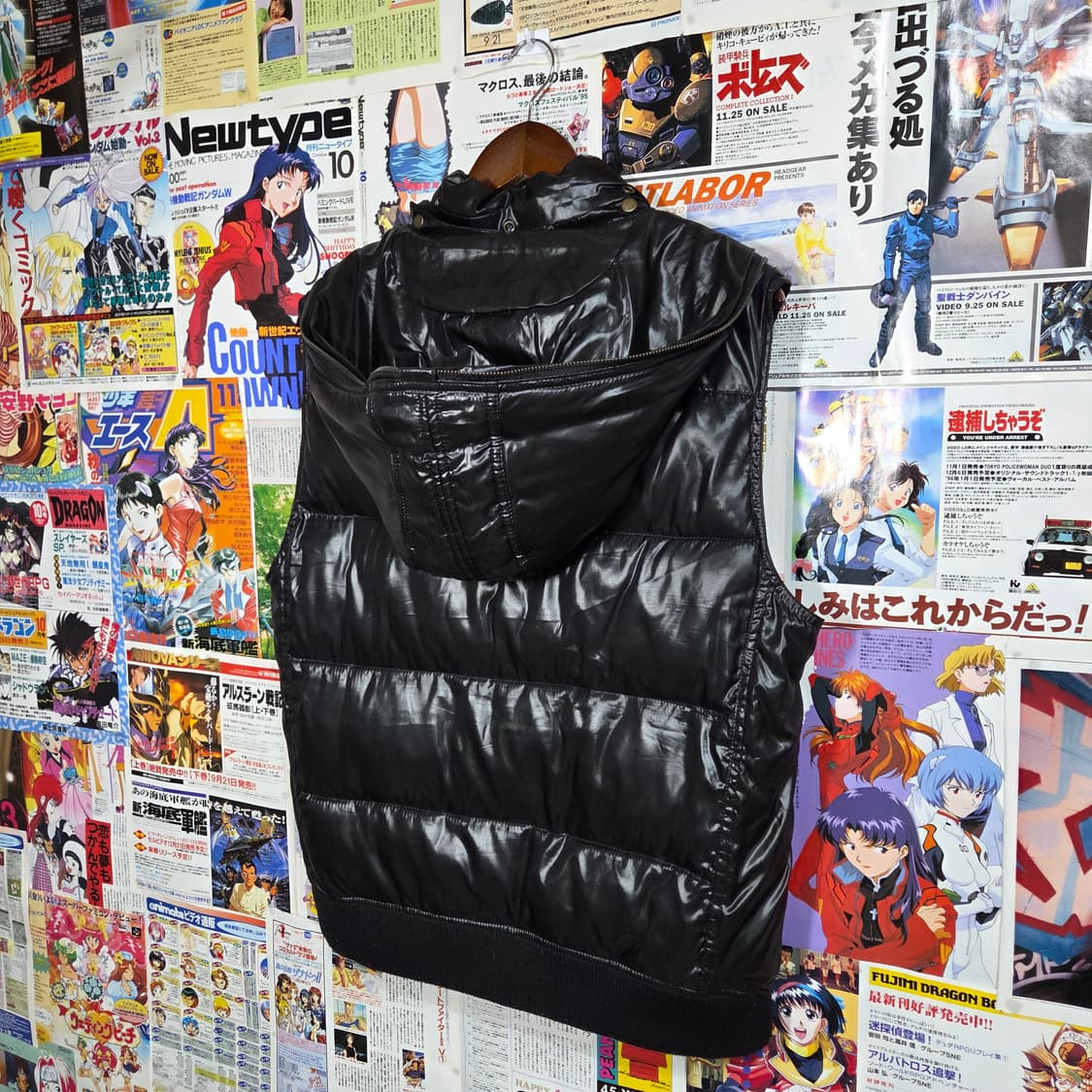 코데즈컴바인 절개 라인 유광 후드 패딩 베스트 상품이미지5