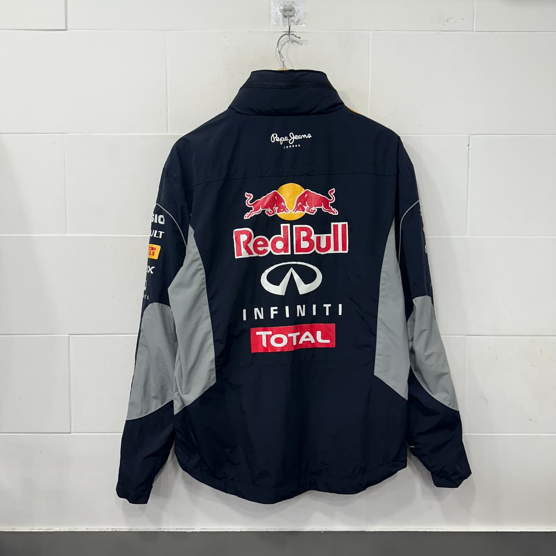 페페진스 레드불 F1 레이싱 자켓 상품이미지8