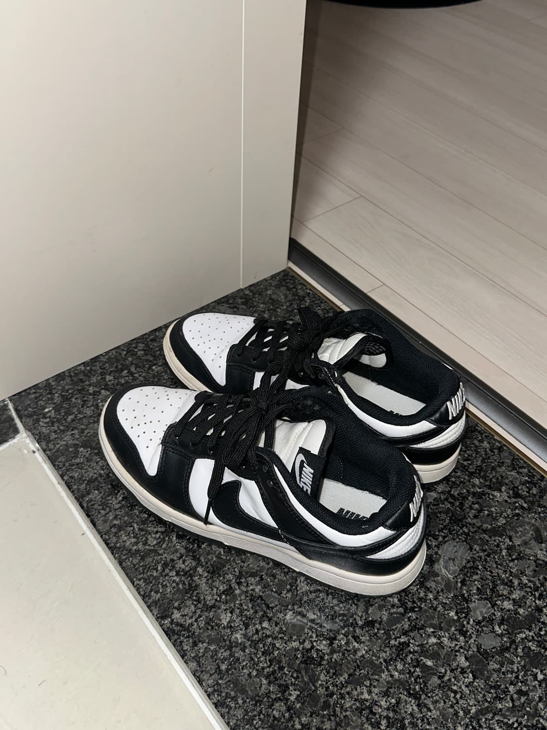 나이키덩크로우블랙 상품이미지1