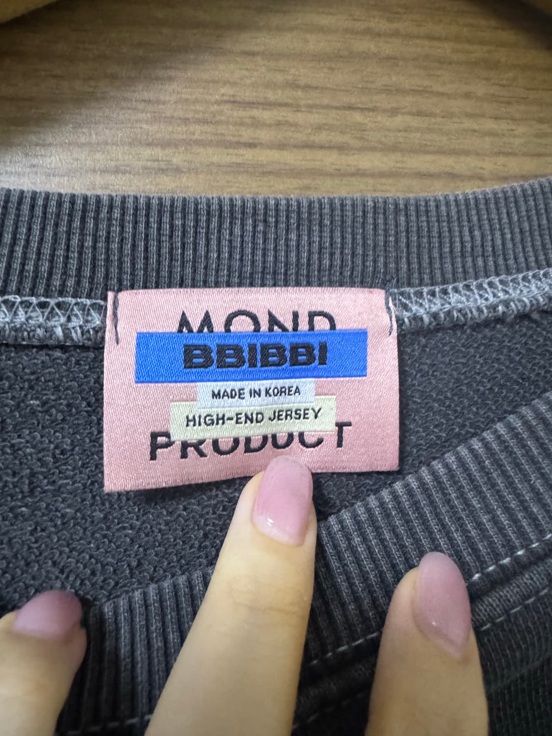 차콜 피그먼트 빈티지 맨투맨 상품이미지3