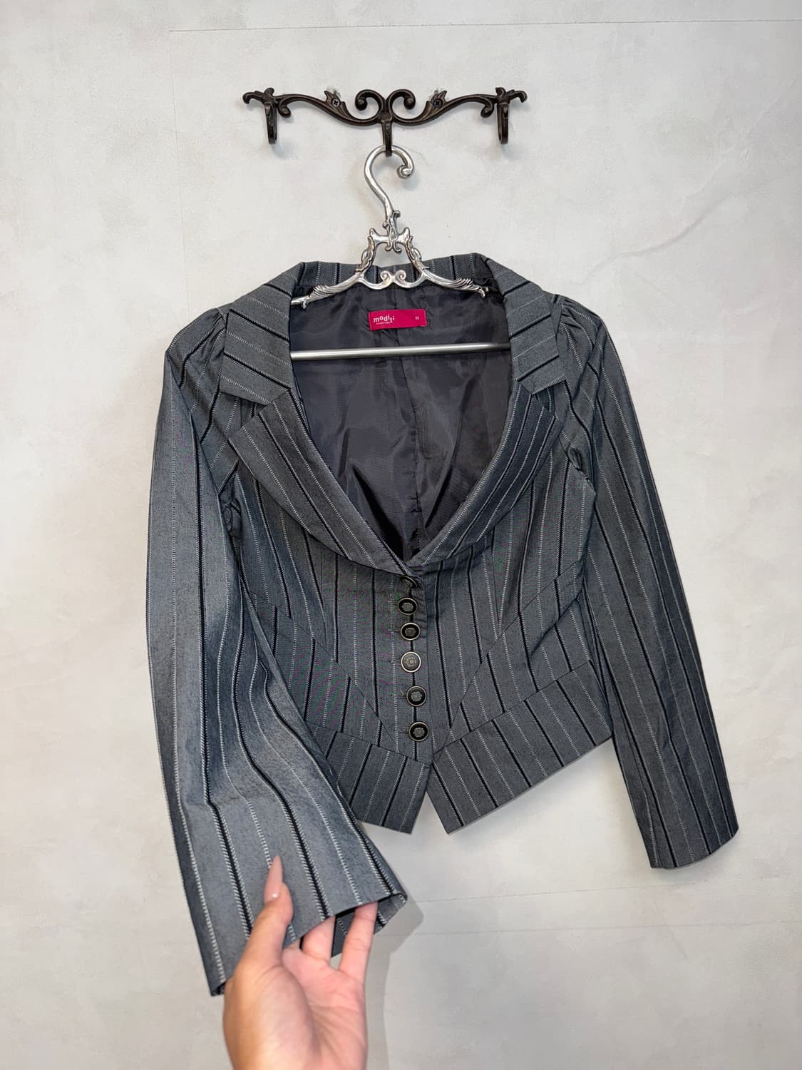 Gray stripe crop geek chic blazer 상품이미지2
