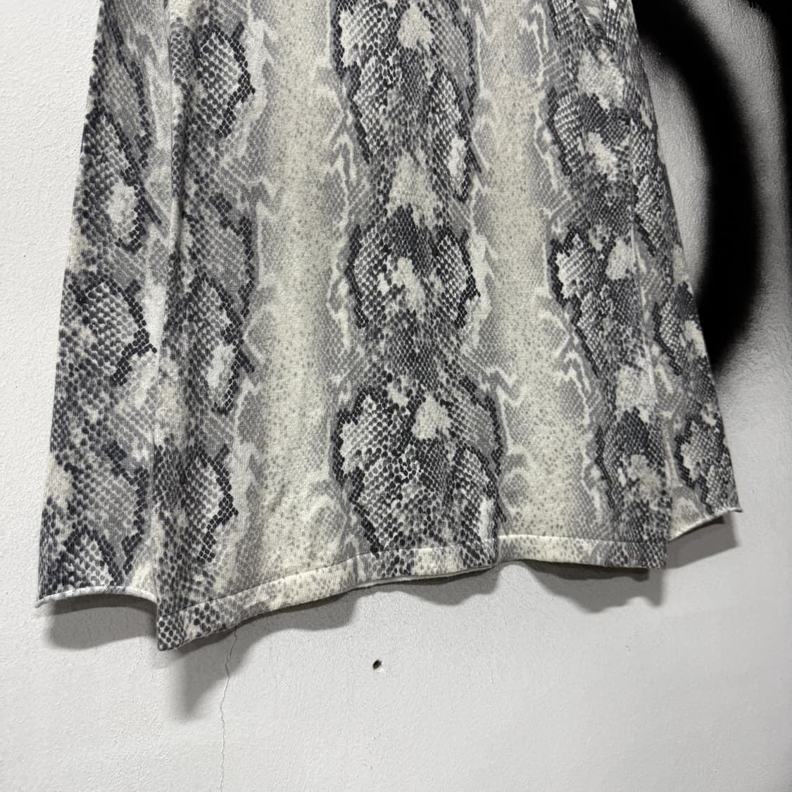 VTG 빈티지 그레이 파에톤 파이톤 애니멀 패턴 롱슬리브 상품이미지4