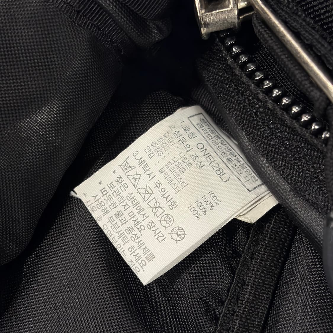 노스페이스 28L 핫샷 블랙 백팩 상품이미지9