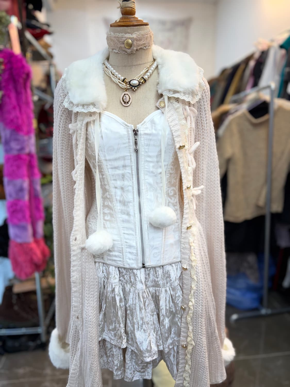 엑시즈팜 퍼 니트 롱가디건 상품이미지7