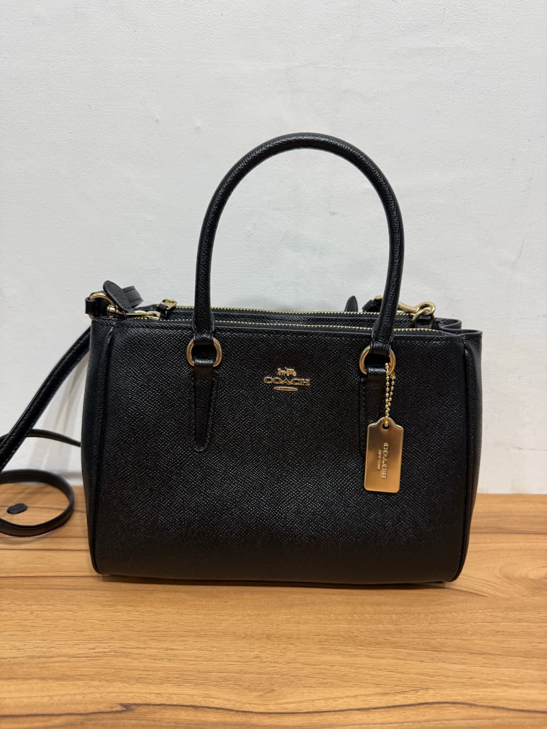 코치 COACH미니 서리 캐리올 크로스백 상품이미지1