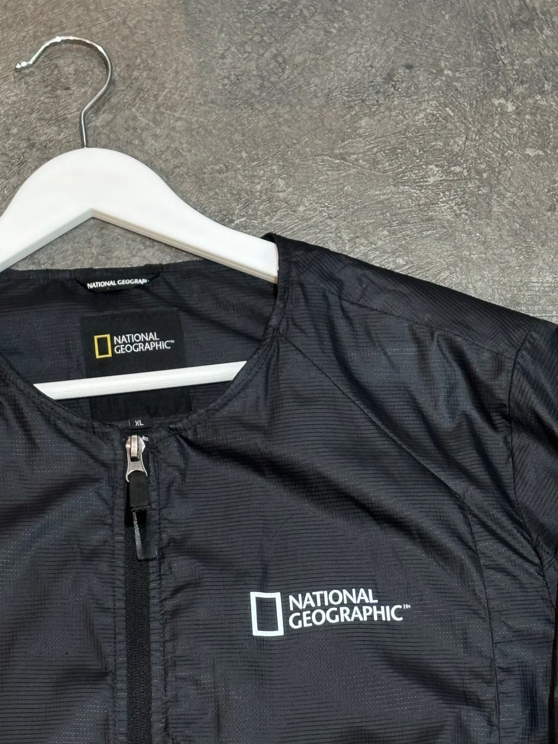 내셔널지오그래픽 집업 블랙 105사이즈 상품이미지4