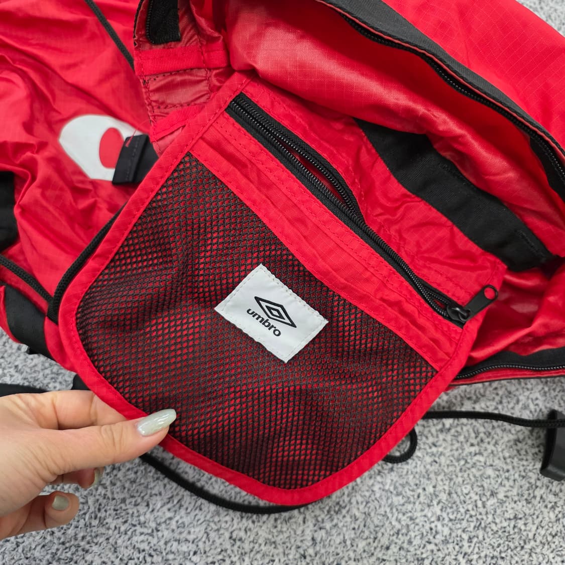 [F] 엄브로 드라이 백팩 러닝 슬링백 0121J 상품이미지4