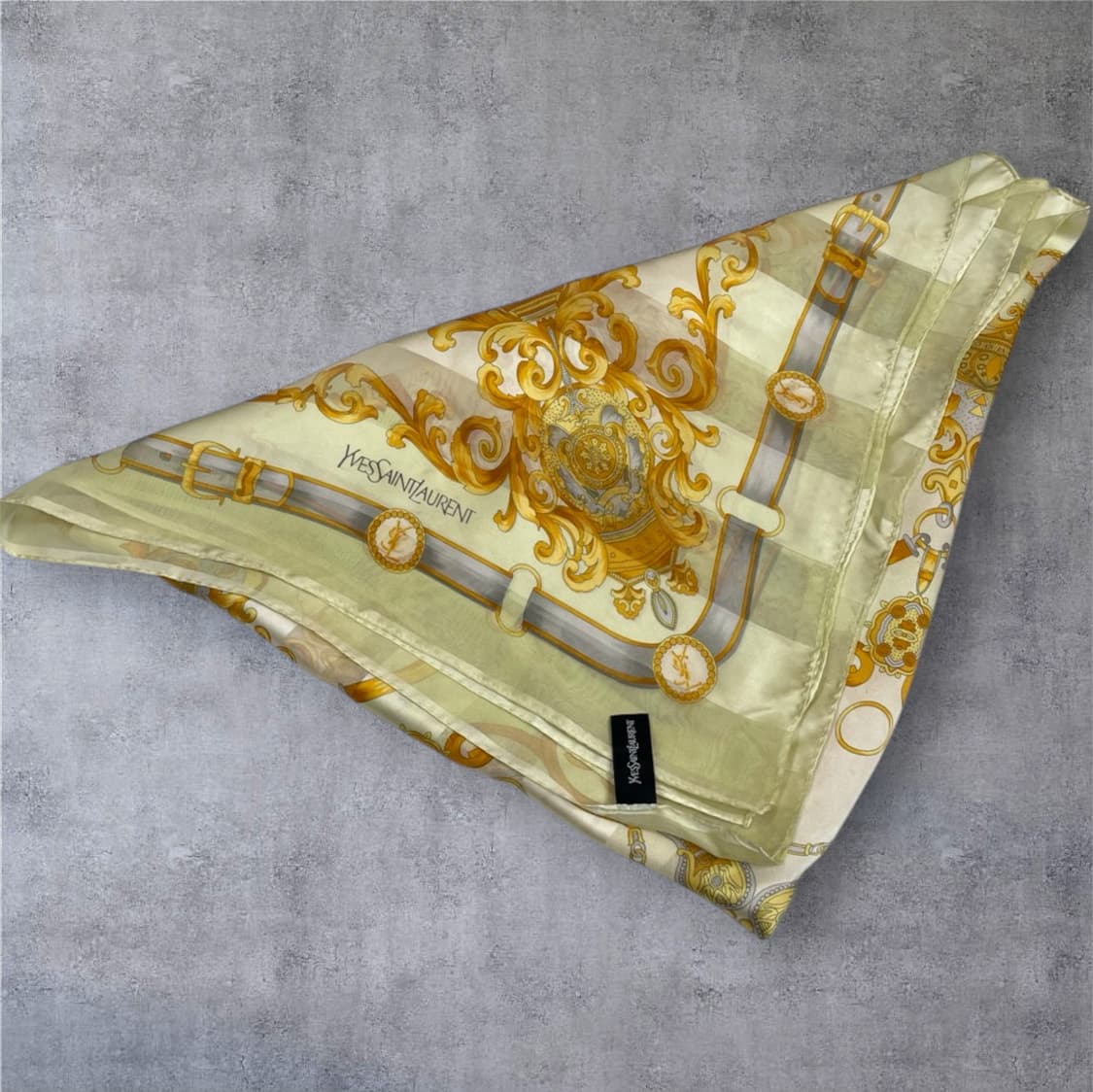 입생로랑 Yves Saint Laurent 골드 바로크 패턴 실크 스카프 상품이미지5