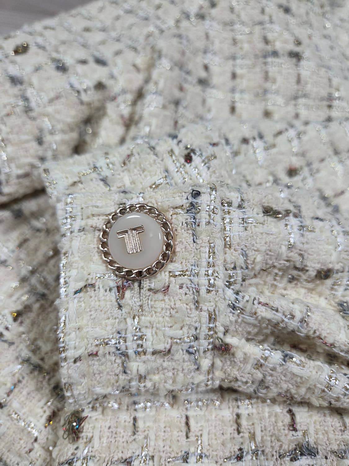 아이보리 색상의 트위드 자켓 상품이미지7