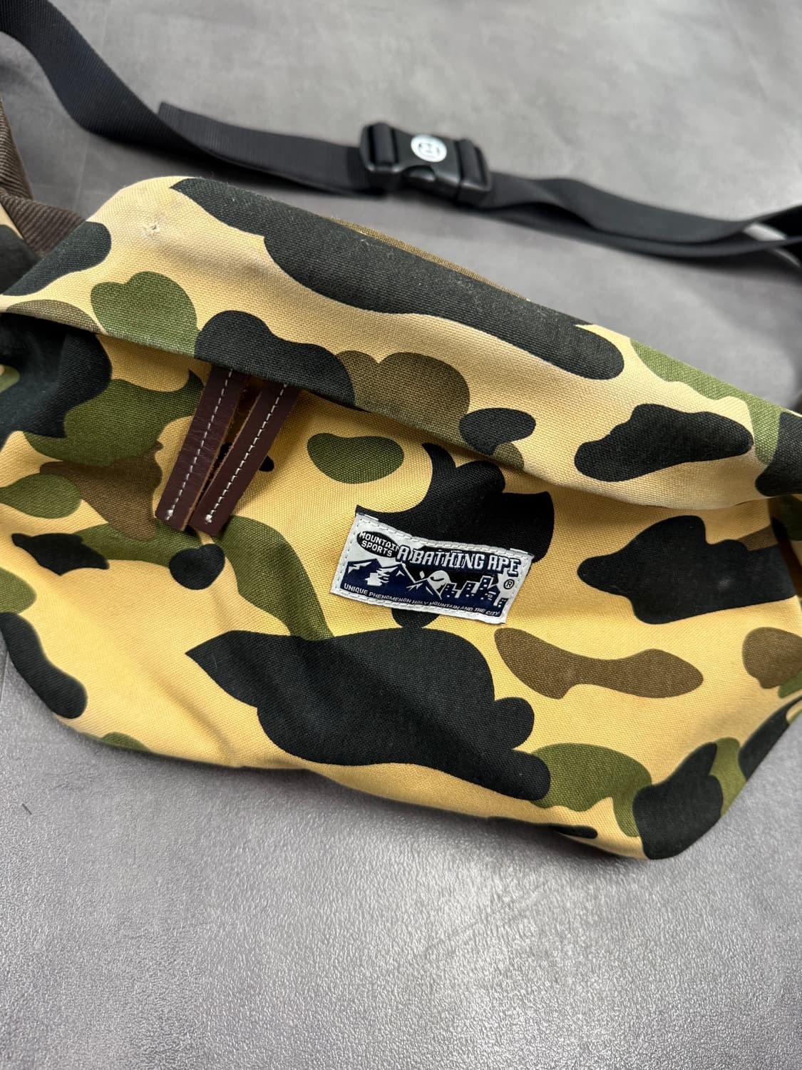 BAPE 베이프 크로스백 슬링백 힙색 상품이미지6