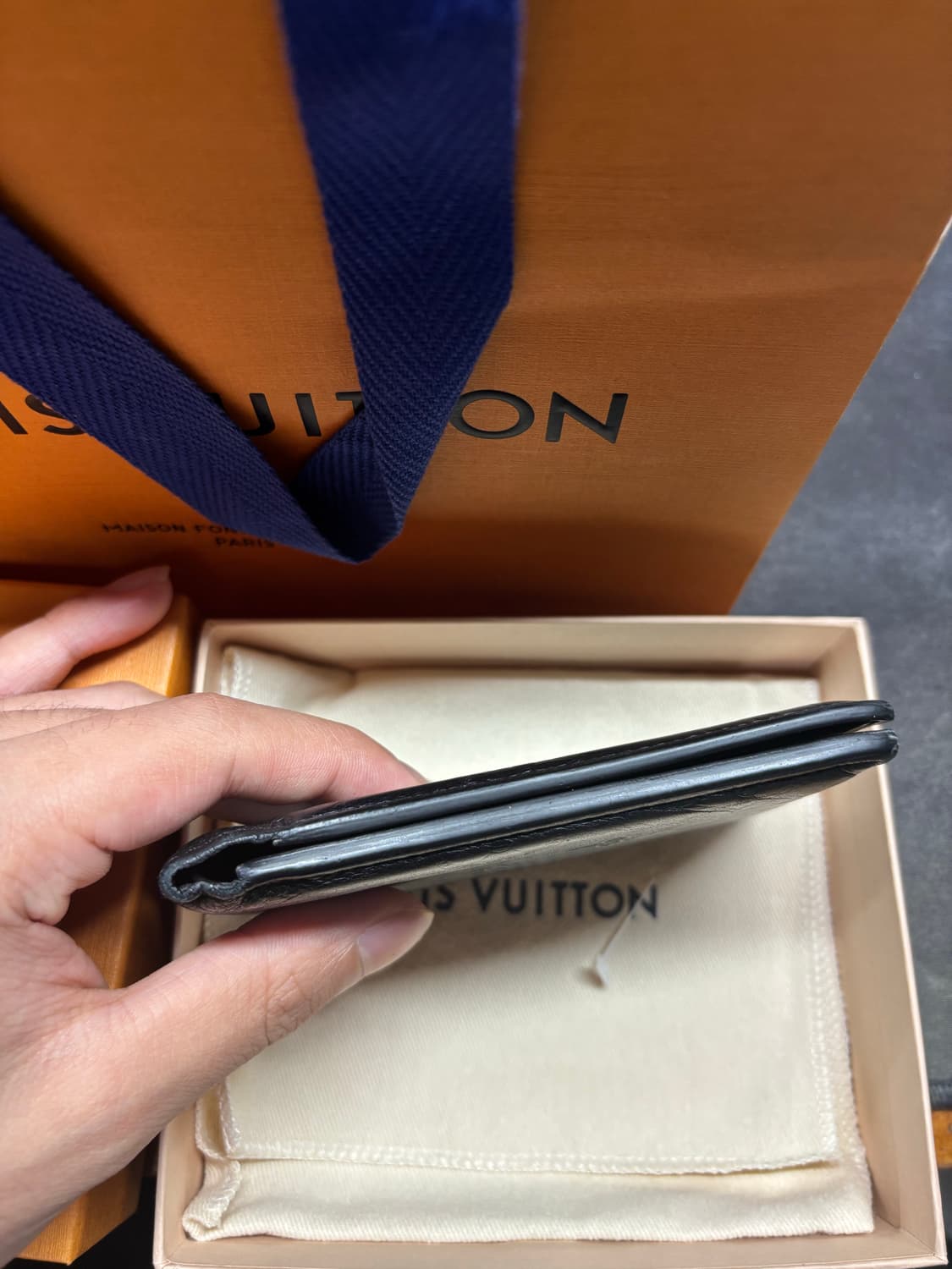 루이비통 쉐도우 반지갑 상품이미지4