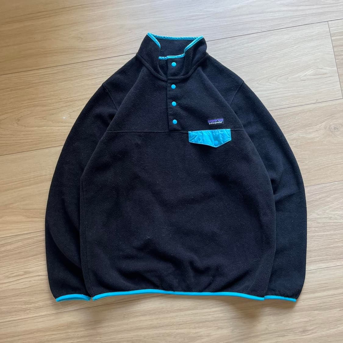 15FW 파타고니아 클래식 신칠라 스냅-티 플리스 풀오버 블랙 상품이미지1