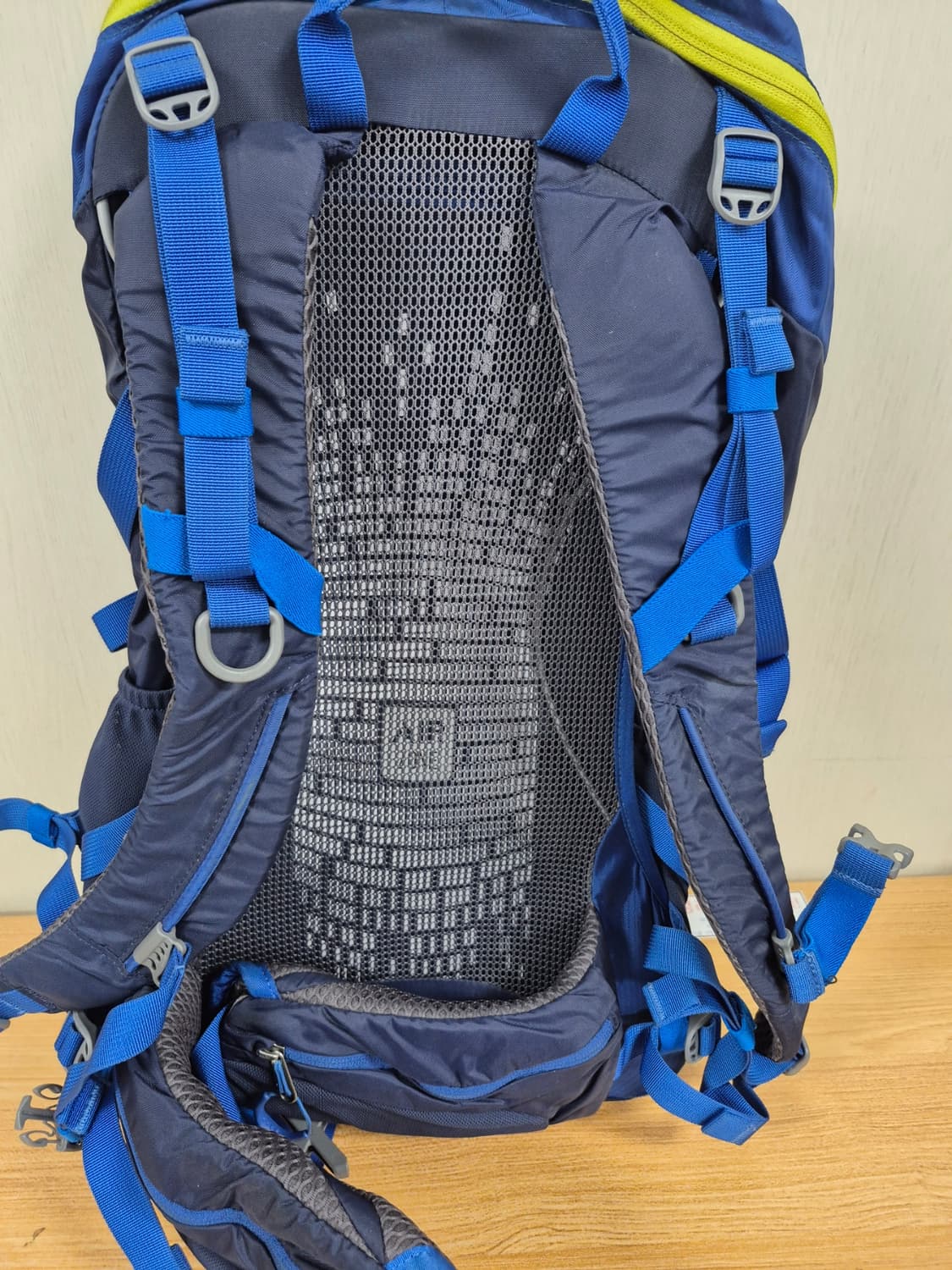 아이더 정품 30리터 배낭 등산배낭 백팩 가방 팝니다 상품이미지2