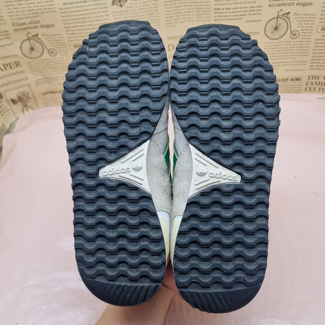 아디다스 ZX750 여성운동화230  상품이미지3