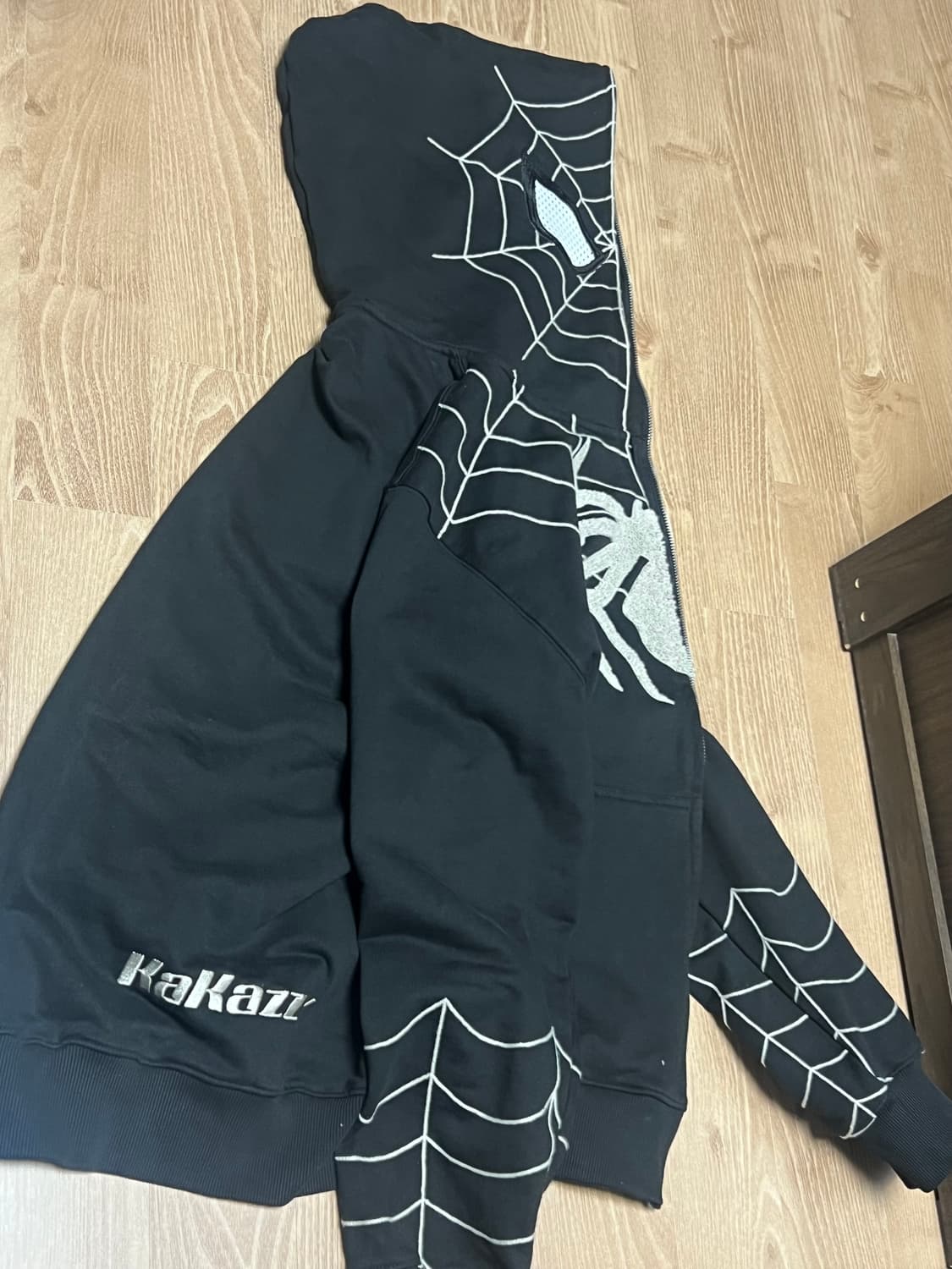 정품) 카카지 kakazzy 스파이더맨 후드집업 XL 급처 상품이미지4