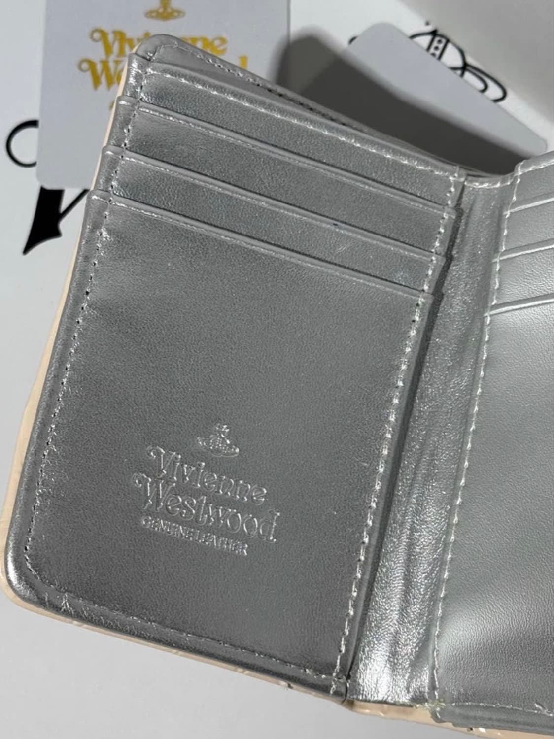 비비안웨스트우드 아카이브 은장 orb 레더 하프월렛 반지갑 상품이미지4