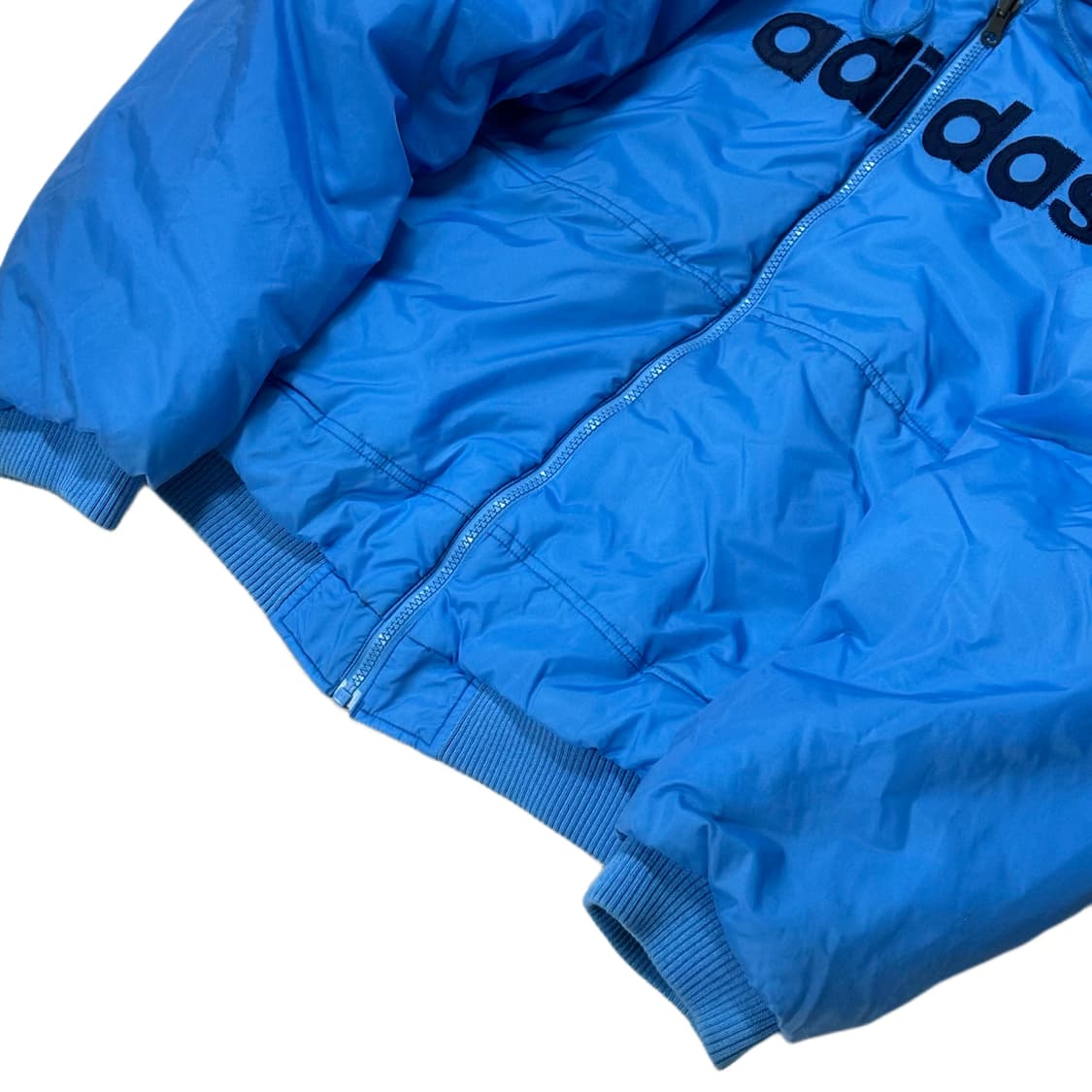 아디다스 리버서블 스펠아웃 백로고 누빔 점퍼 하늘색 상품이미지4