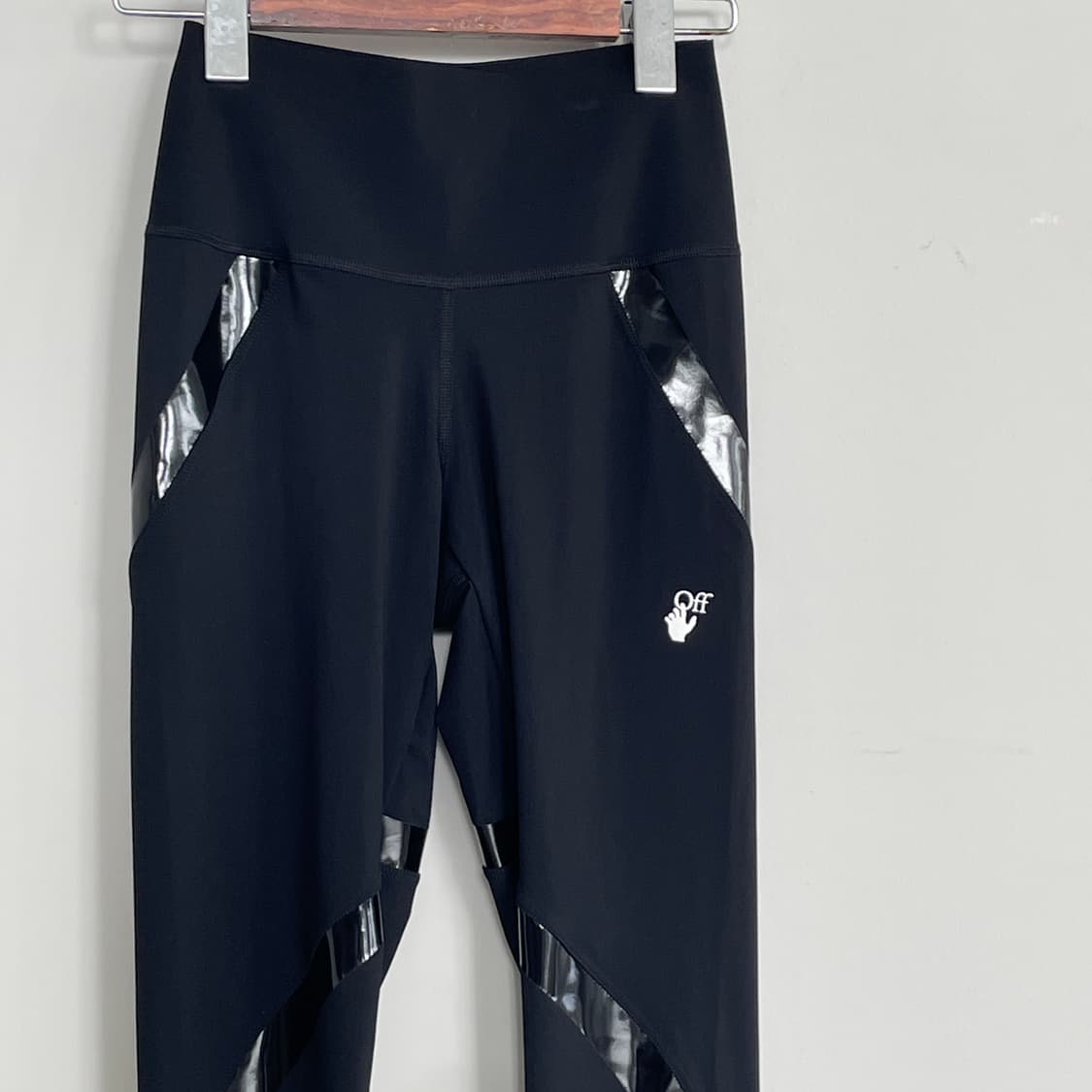 오프화이트 정규 레깅스 상품이미지3