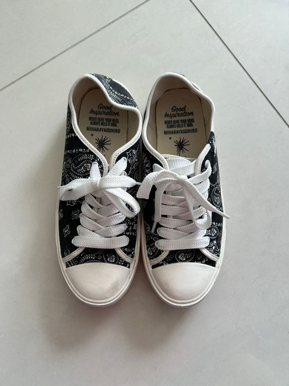 COLLABO CANVAS SNEAKER 콜라보 캔버스 스니커즈 상품이미지2