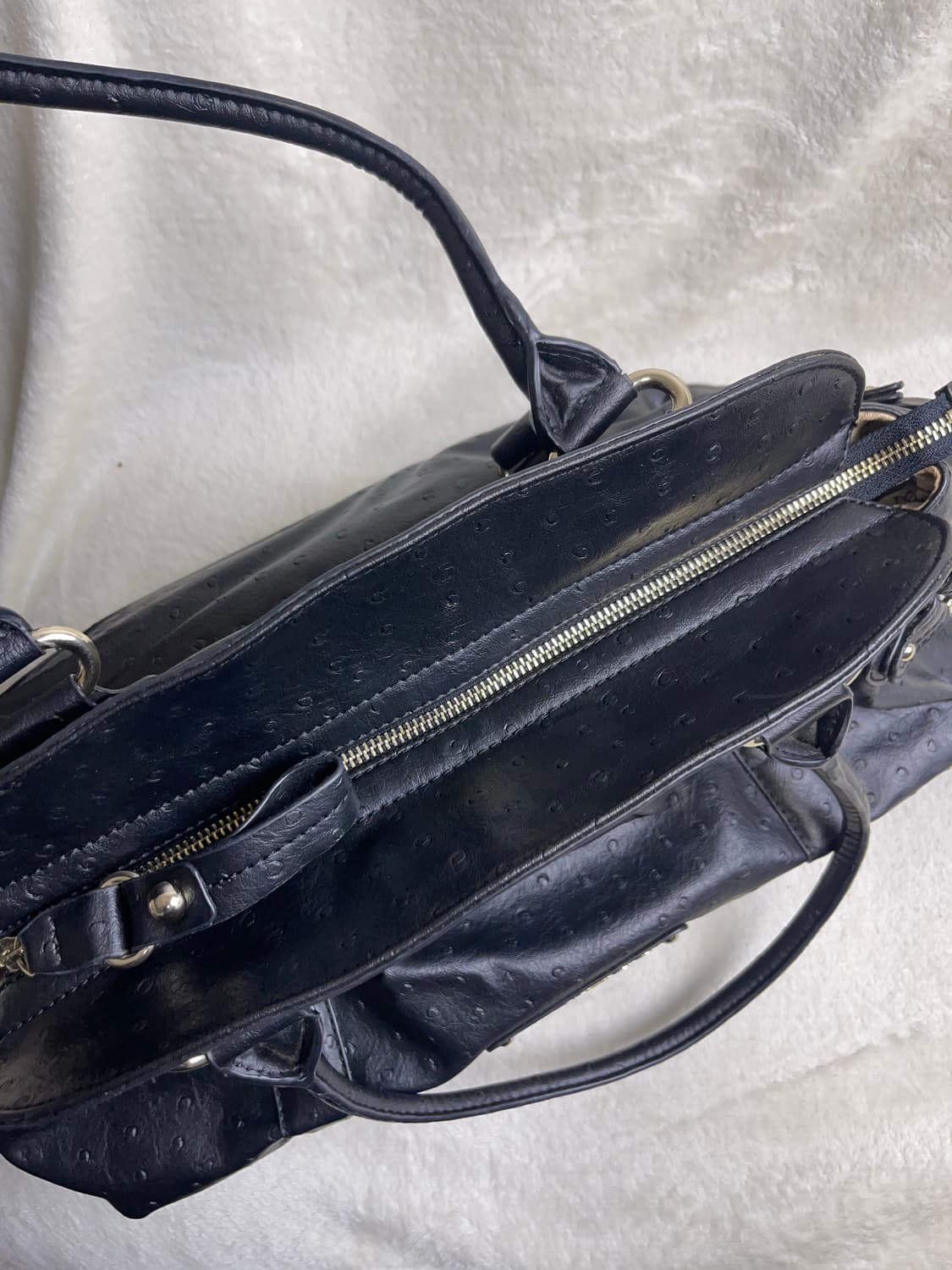 게스 가죽 핸드백 상품이미지6