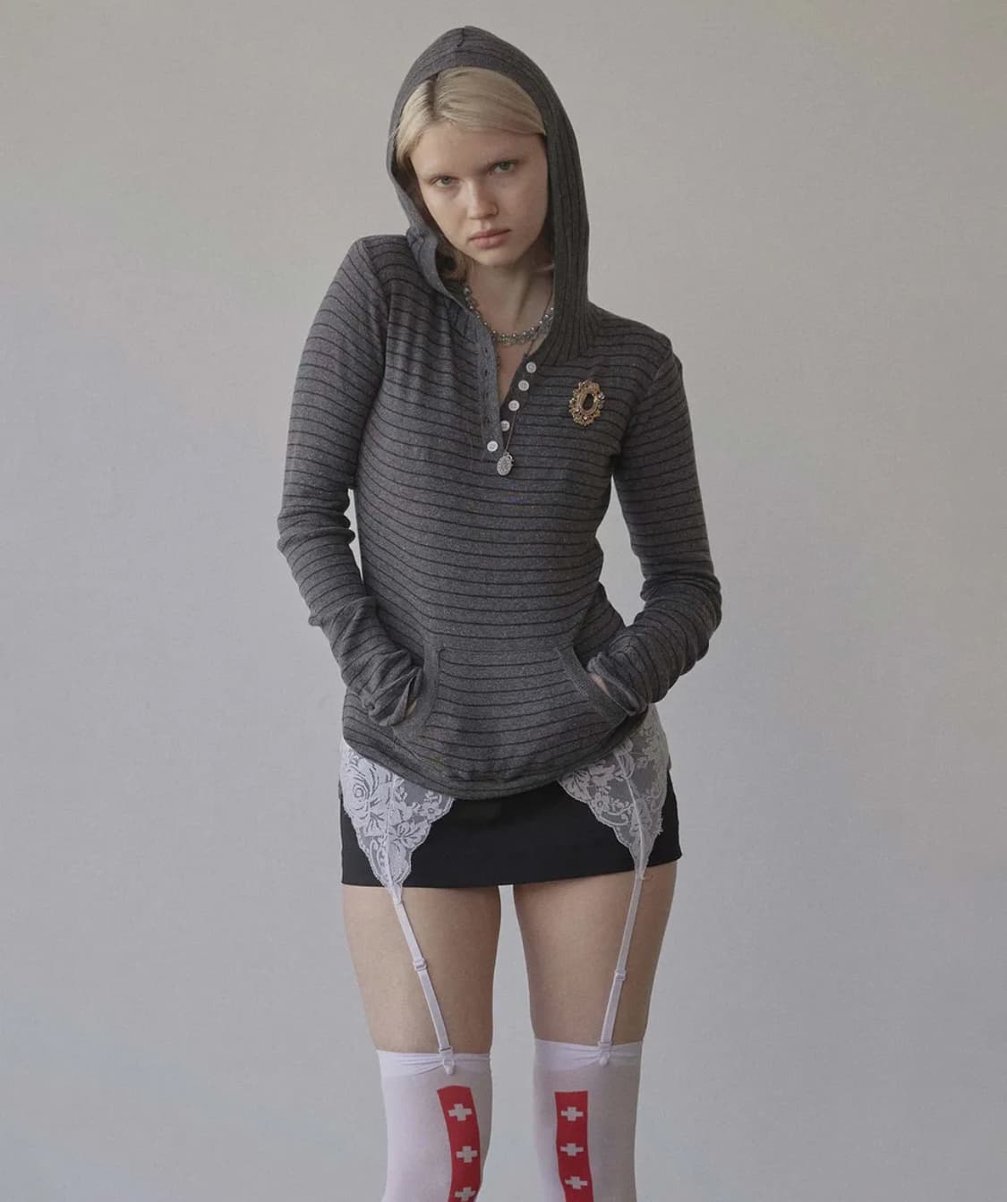 스컬프터 Knitted Stripe Hoodie 차콜/블랙 상품이미지1