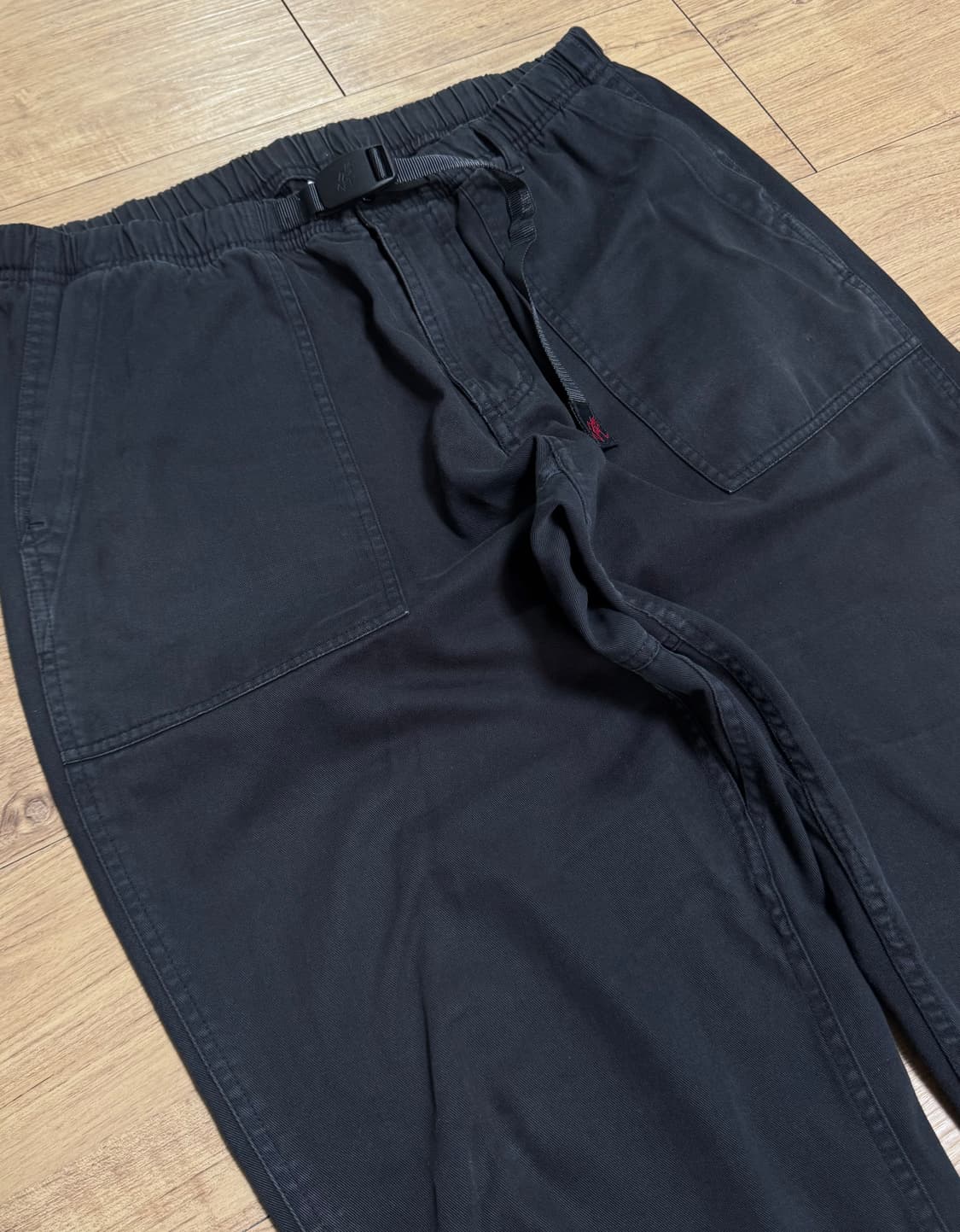 [L]그라미치 루즈 테이퍼드 팬츠 블랙 상품이미지2