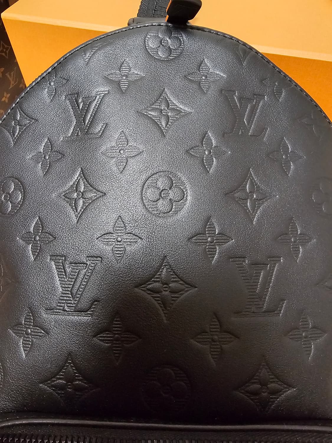 루이비통 쉐도우 올레더 모노그램 레이서 슬링백 크로스백 상품이미지5