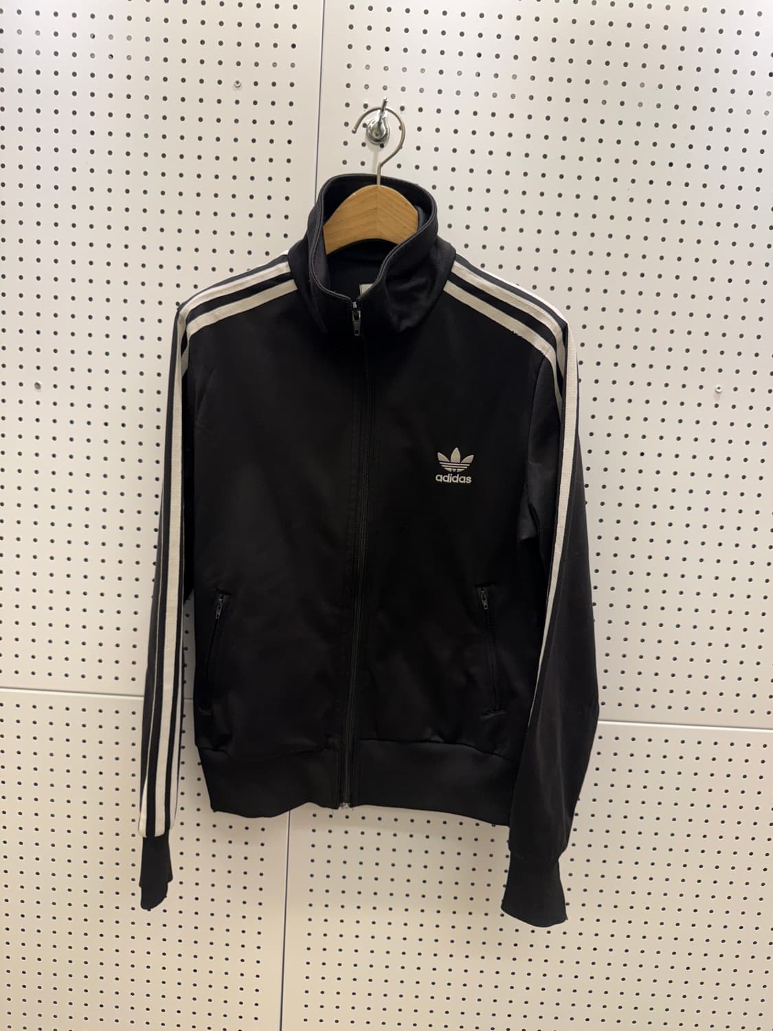 아디다스 오리지널스 파이어버드 트랙탑 U1559 상품이미지2