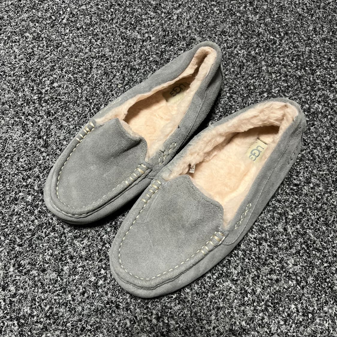 UGG 어그 모카신 회색 uk6 상품이미지1