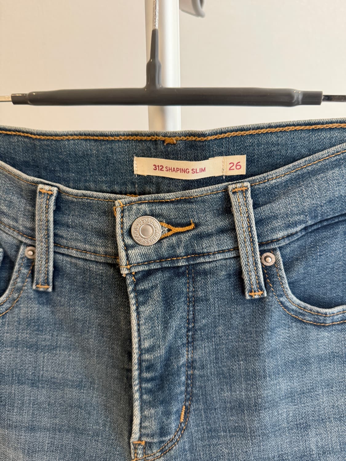리바이스 312 쉐이핑슬림 26사이즈 상품이미지3