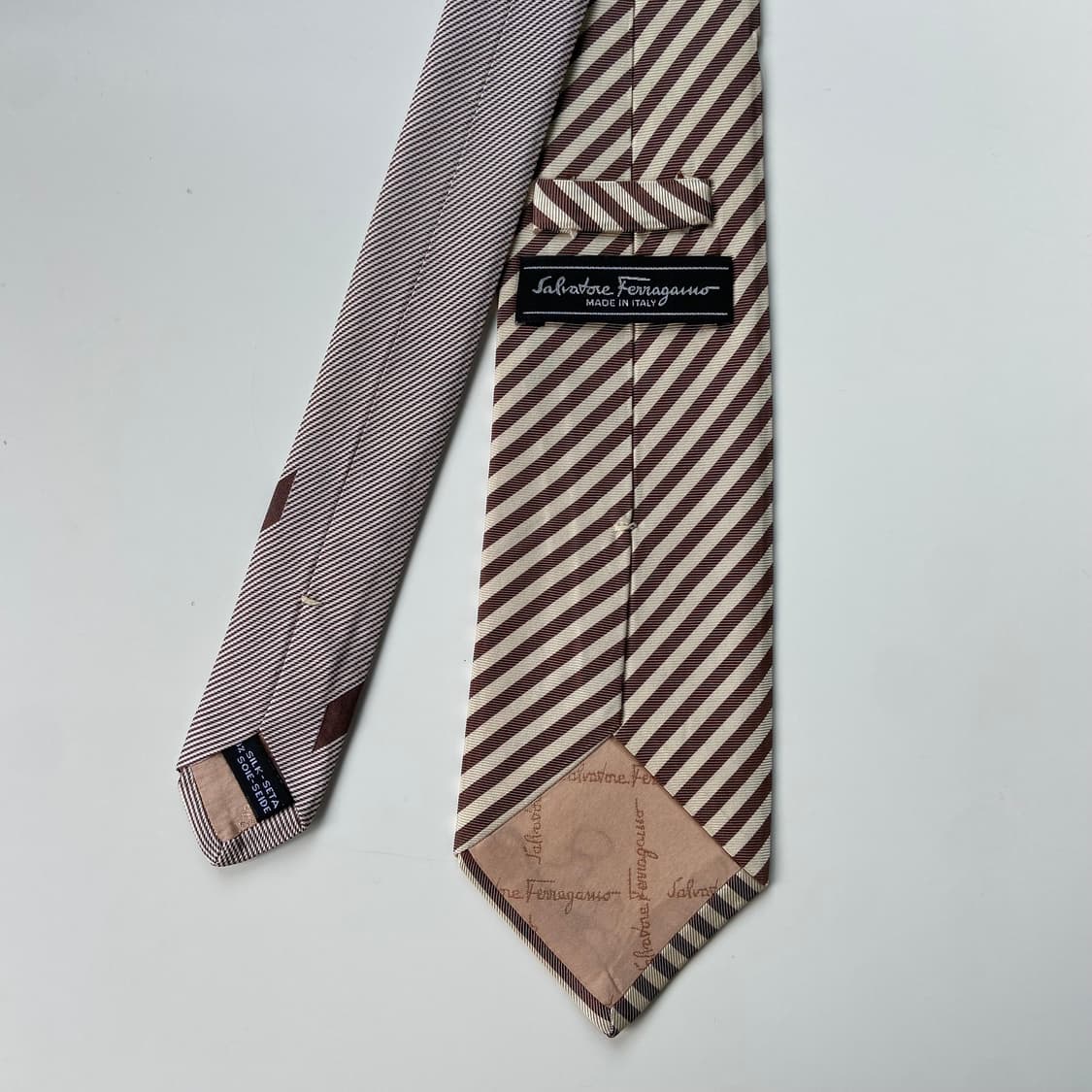 페레가모(Ferragamo)  명품 정품 넥타이 상품이미지3