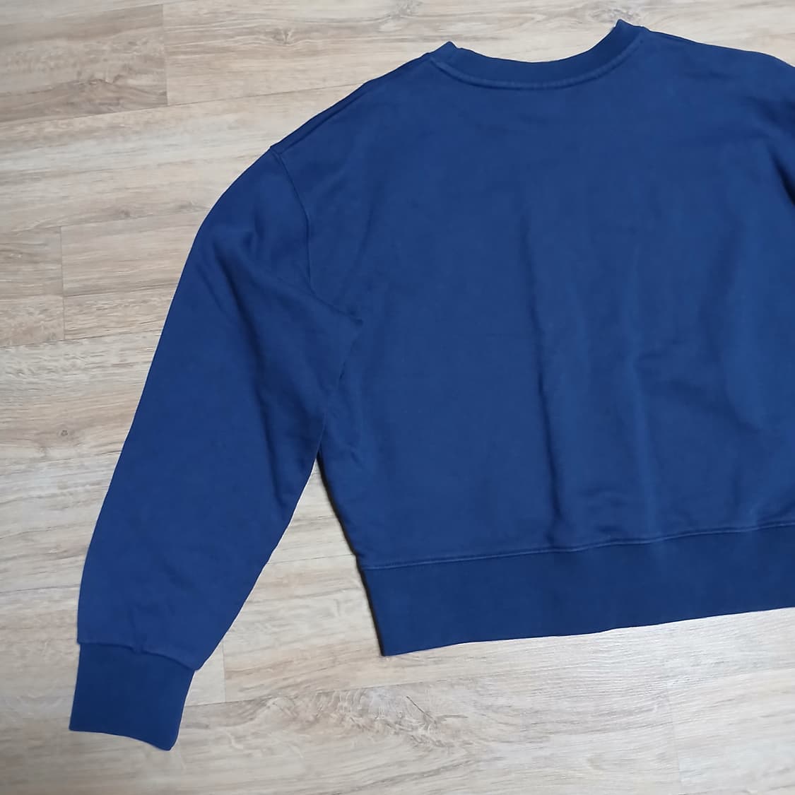 SOIR 쏘이르 크롭 우먼 맨투맨 쭈리 스웻셔츠 상품이미지7