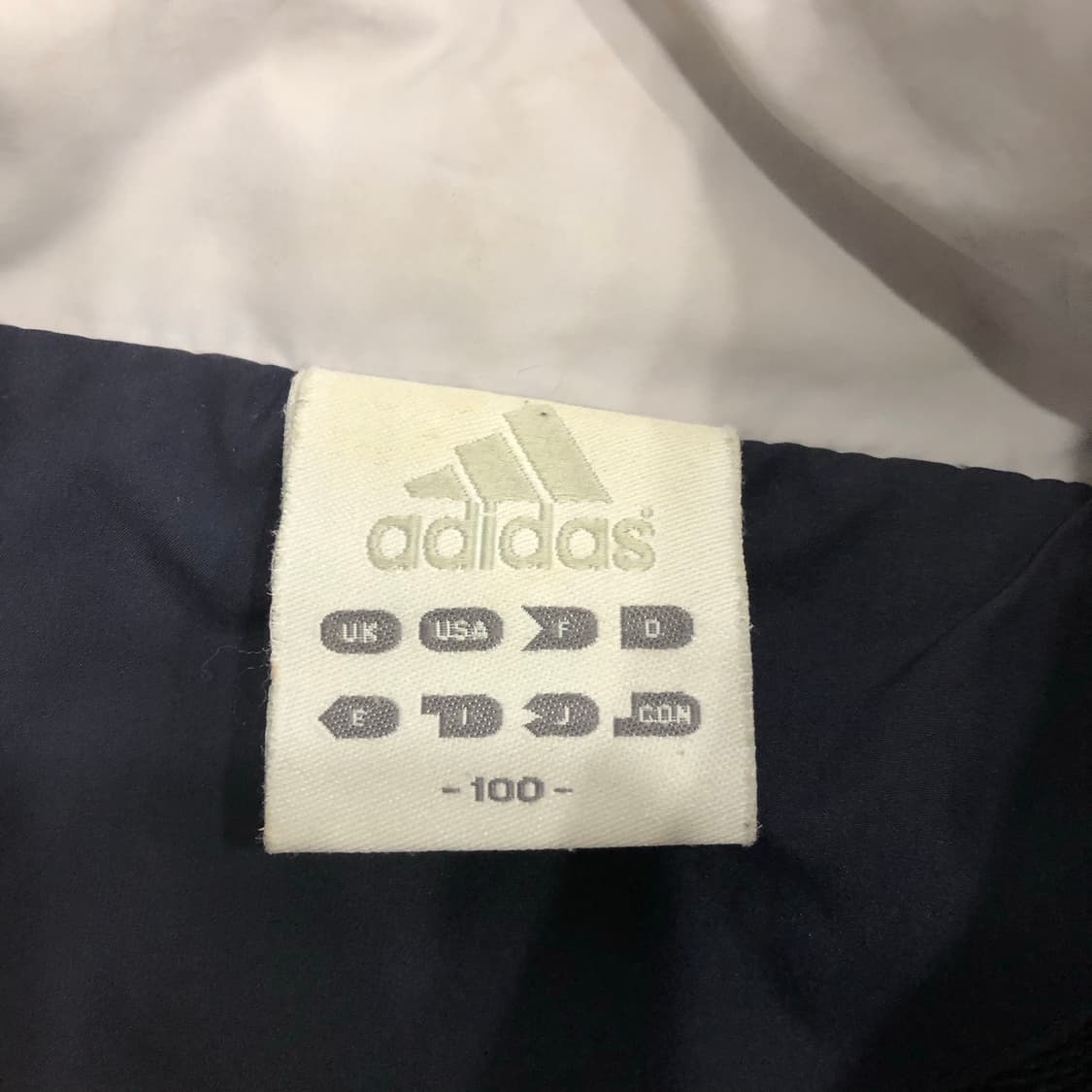 아디다스 00s 올드스쿨 바람막이 자켓 상품이미지4