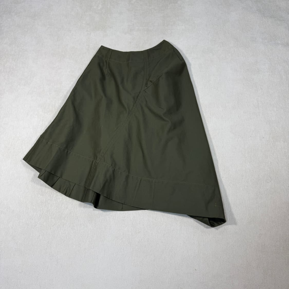 Asymmetrical Khaki skirt 상품이미지4