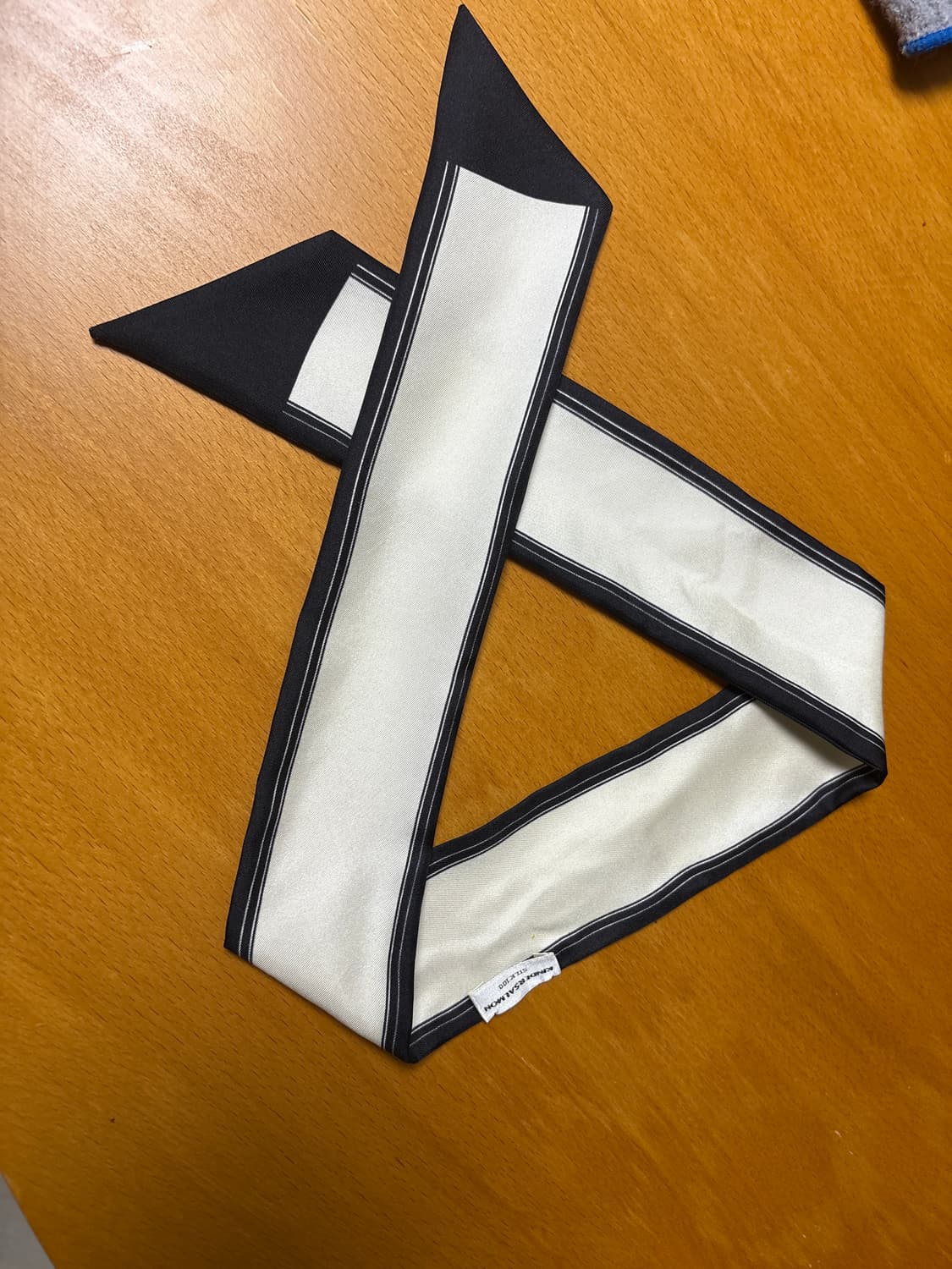 킨더살몬 실크스카프 상품이미지4