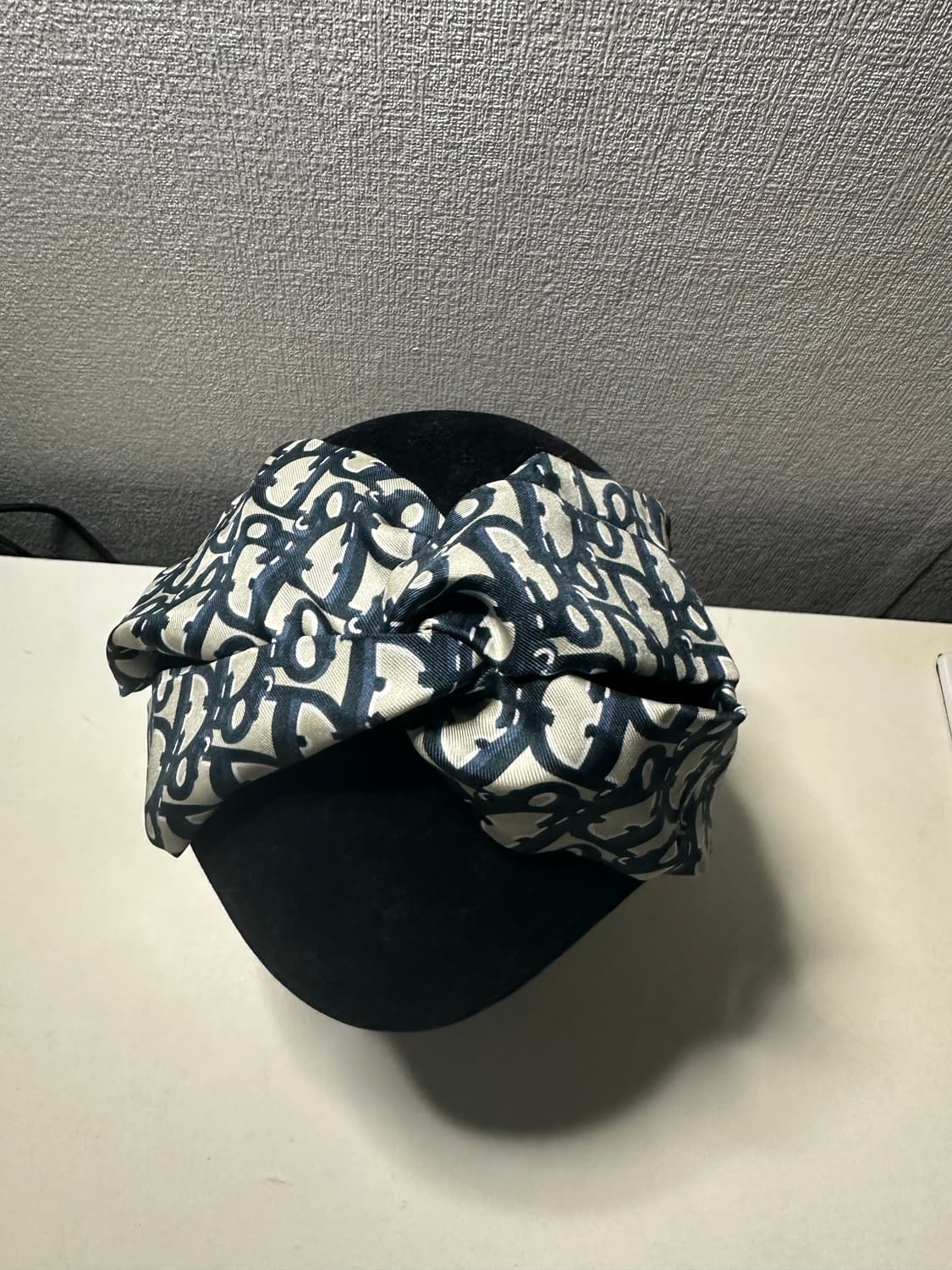 디올(Dior) 오블리크 노티드 헤어 밴드 (정품) 상품이미지2