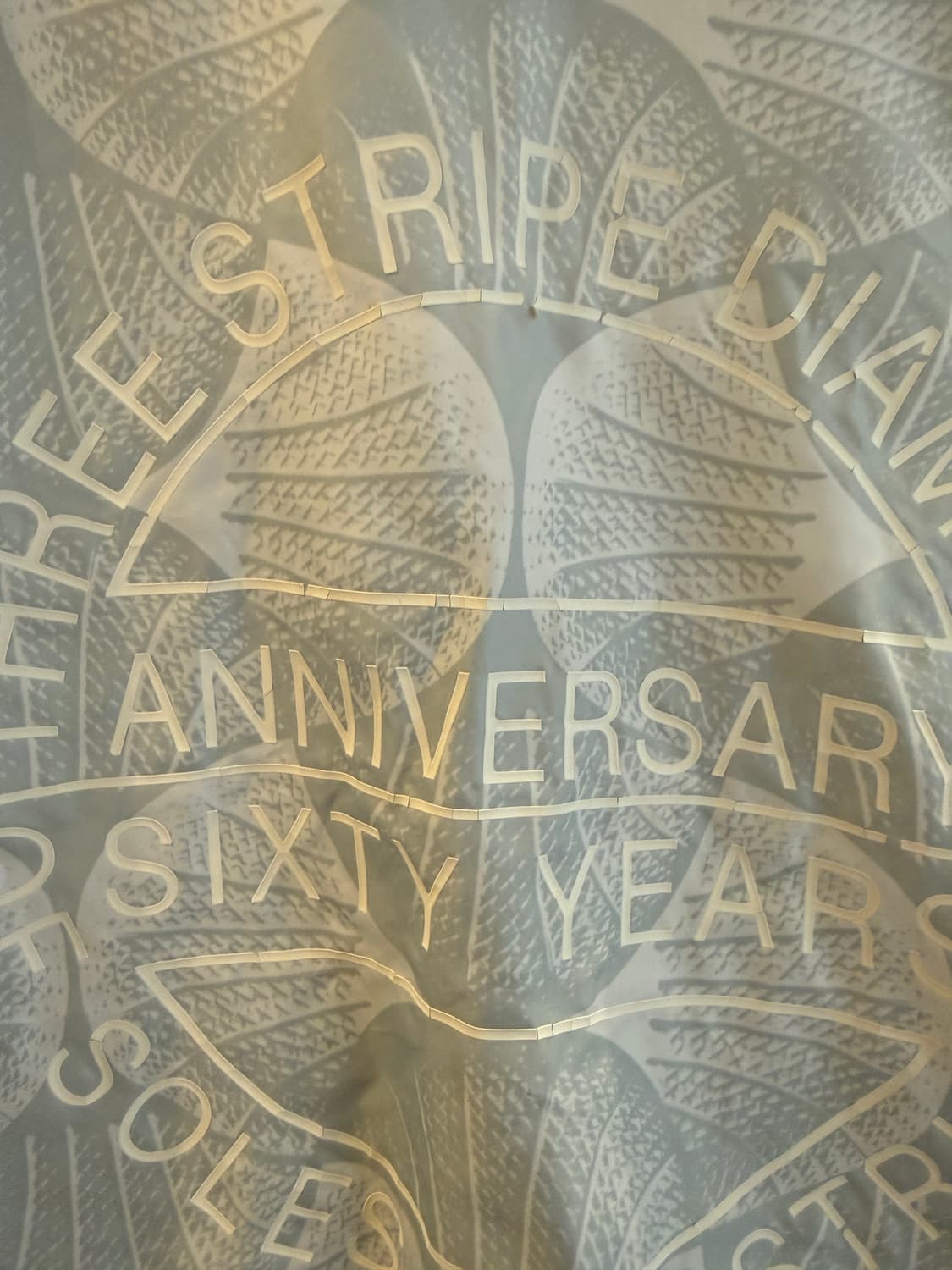 아디다스 올드스쿨 6주년 기념 패턴 후드 윈드브레이커 자켓 상품이미지9