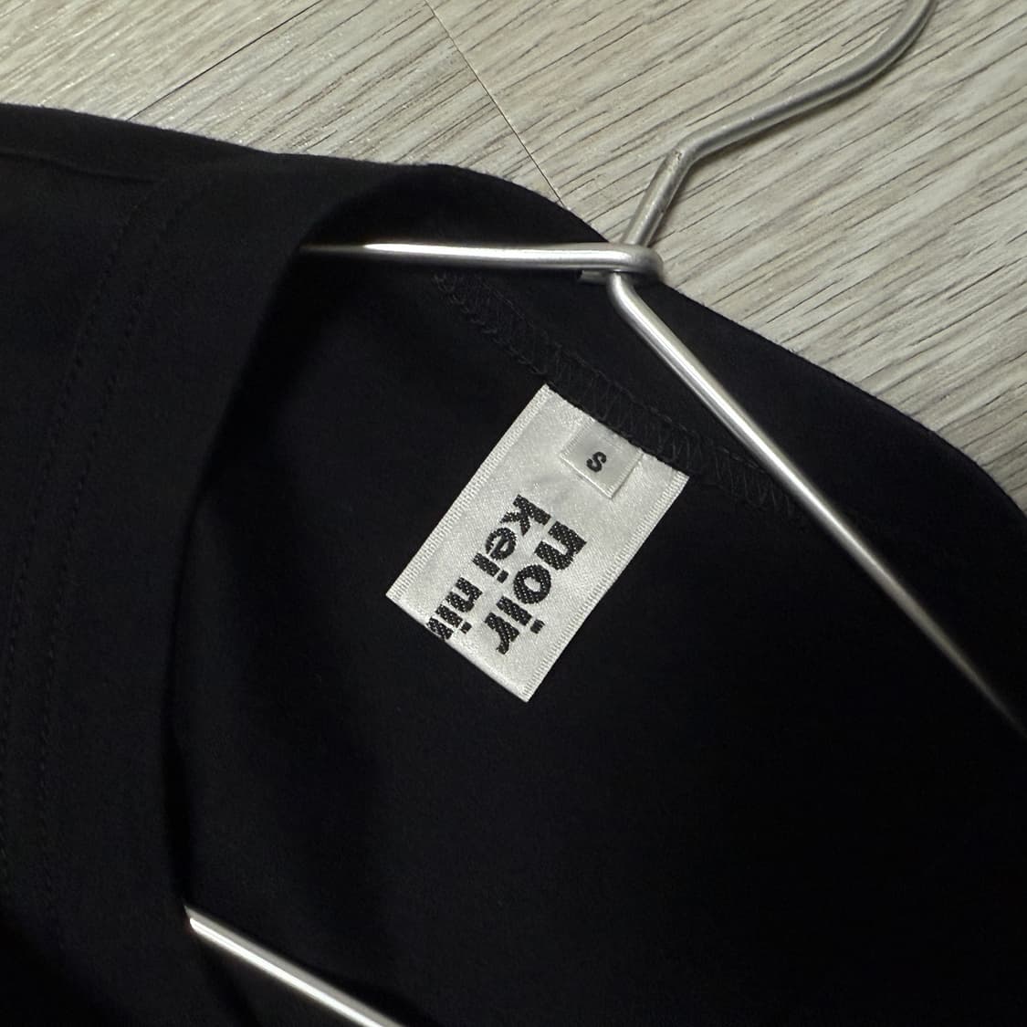 Noir Kei Ninomiya 리본 반팔 티셔츠 상품이미지4