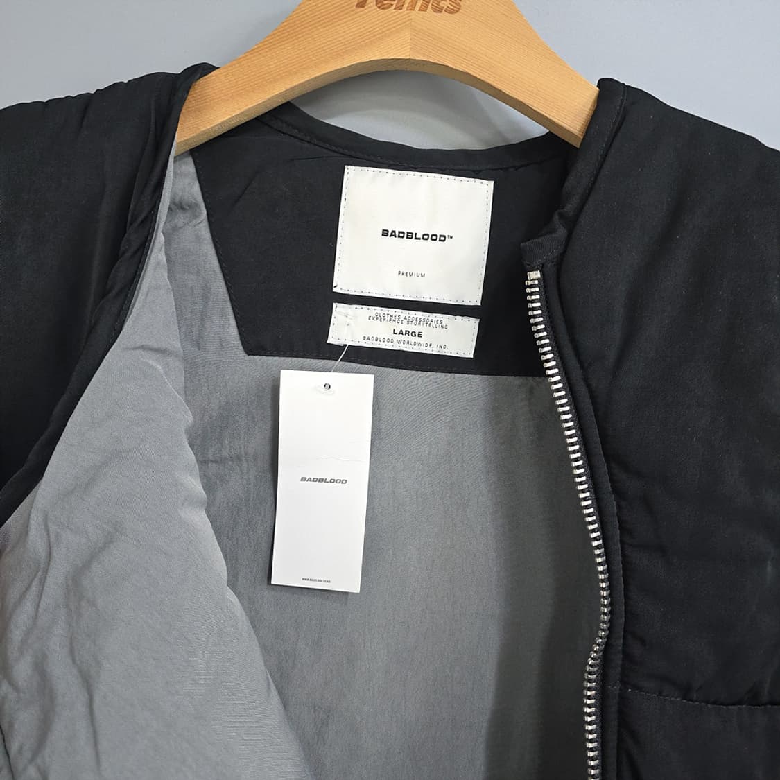 새제품) 배드블러드 패딩 베스트 크롭 블랙 L 상품이미지8