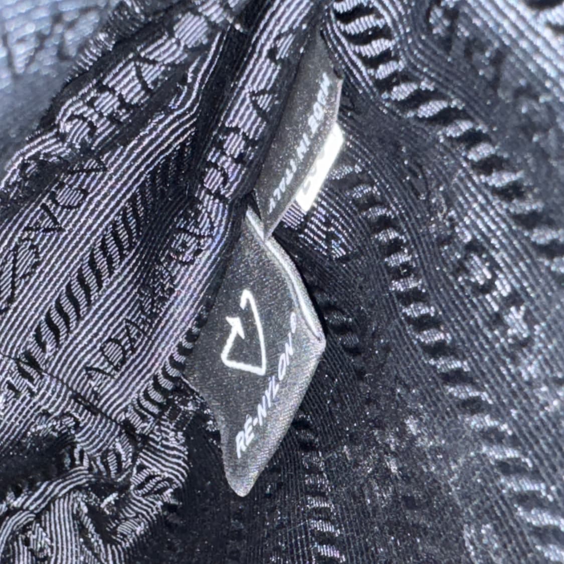 [정품] 프라다 리나일론 2005 리에디션 테수토 호보백  상품이미지9