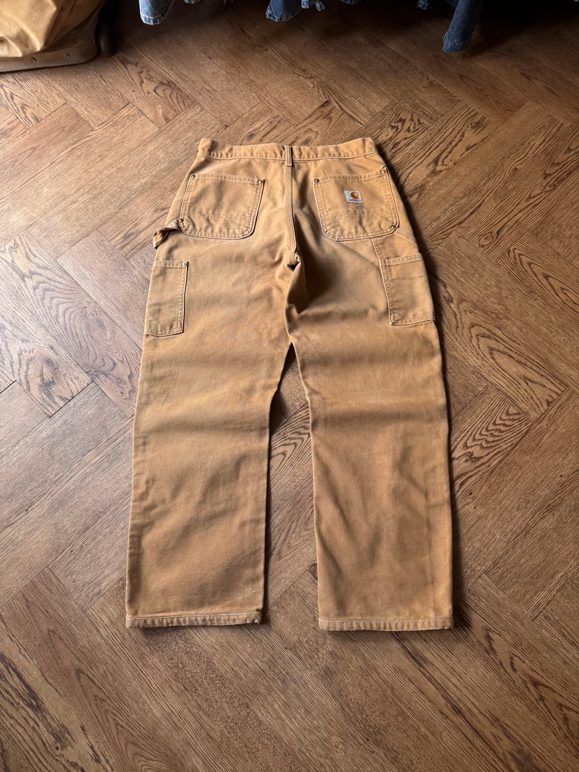 [30]칼하트 Made in USA 더티워싱 브라운 더블니 워크 팬츠 상품이미지2