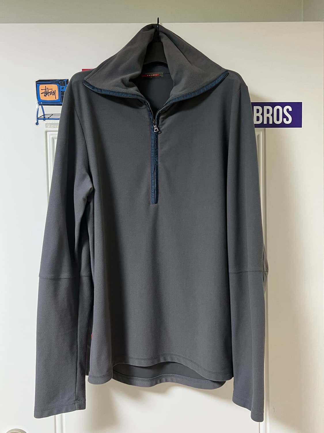 [XL] 프라다 스포츠 반집업 플리스 상품이미지1