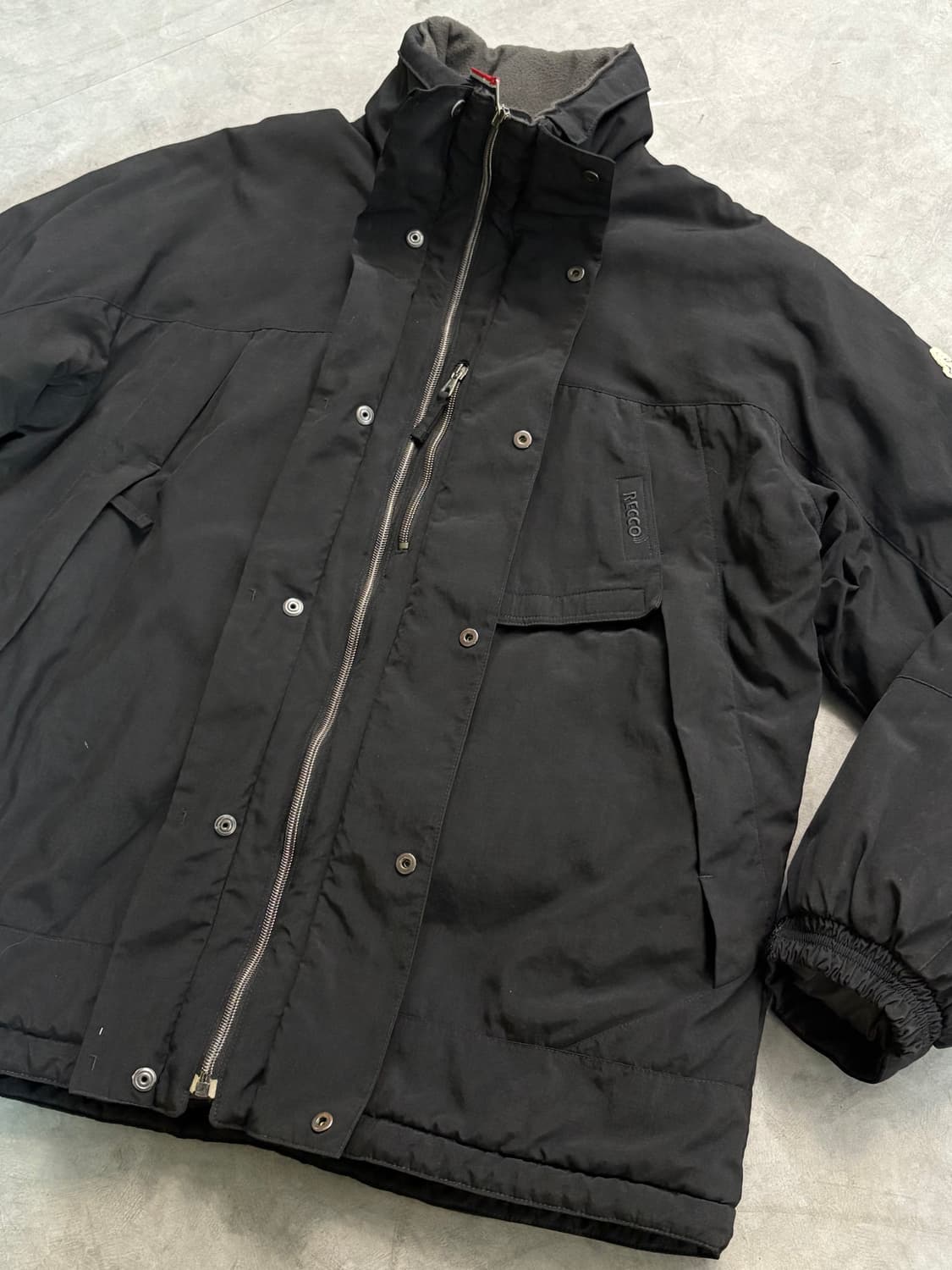 Moncler 몽클레어 블랙 후드 패딩 ​ 상품이미지6