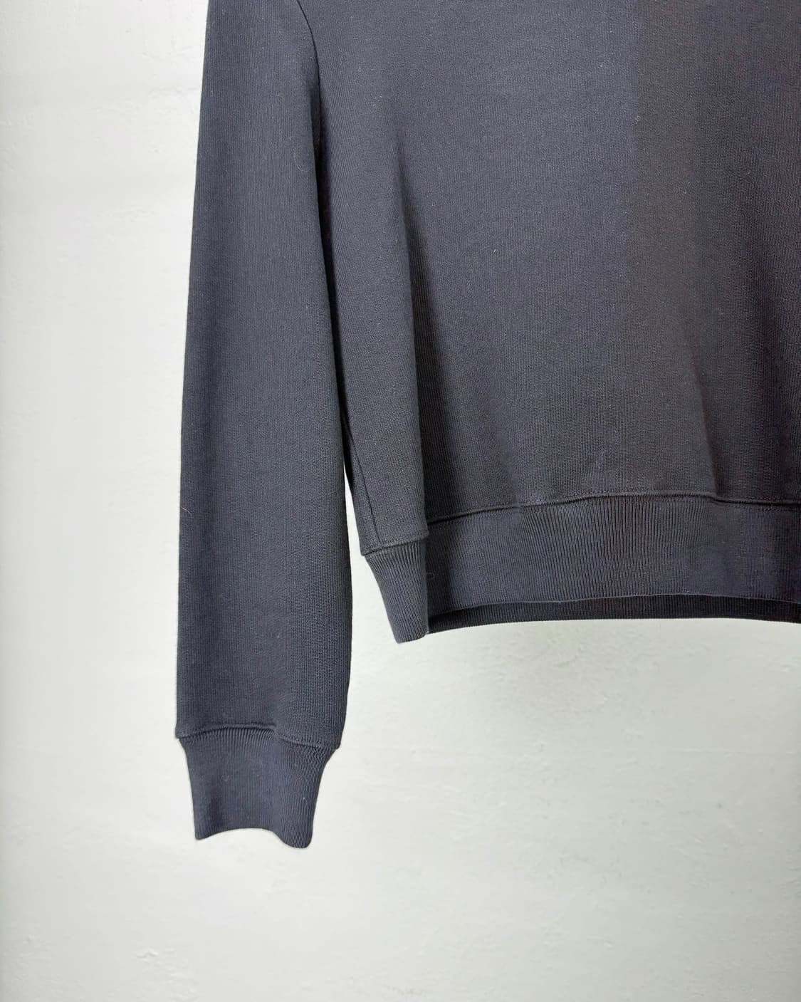 드리스반노튼 숄더패치 블랙 스웨트 셔츠 상품이미지5