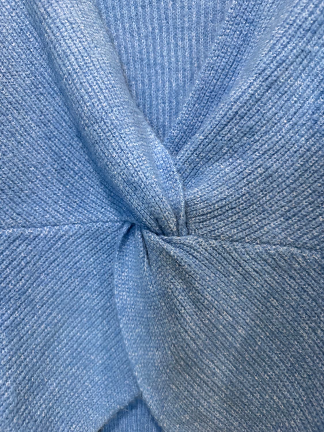 Luvmiu러브미우 꼬임 오프숄더 니트 상품이미지4