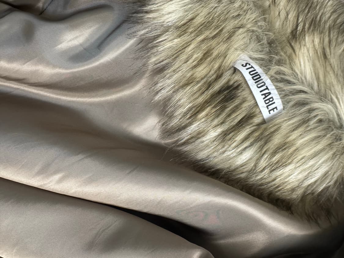 스튜디오테이블 퍼코트 상품이미지2