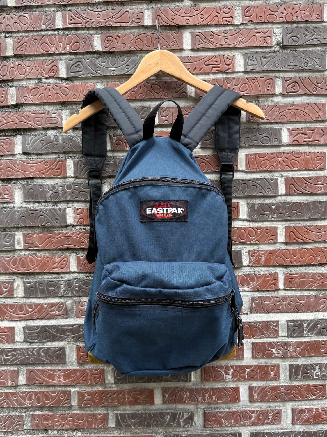이스트팩 90s 빈티지 스웨이드 바텀 백팩 상품이미지1